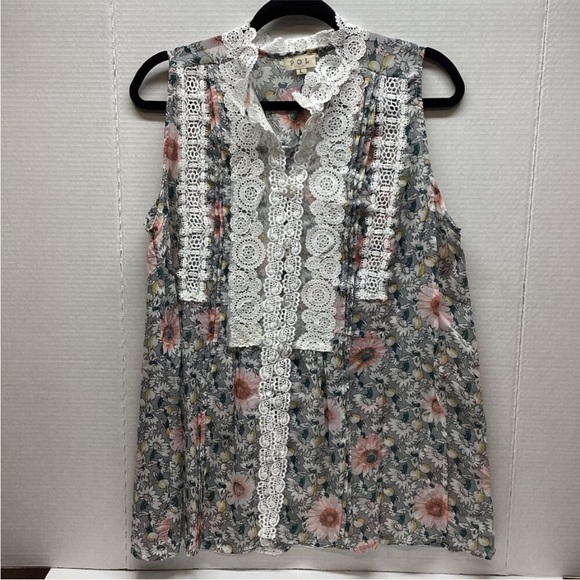 POL Tops - POL Floral Lace Top NWOT